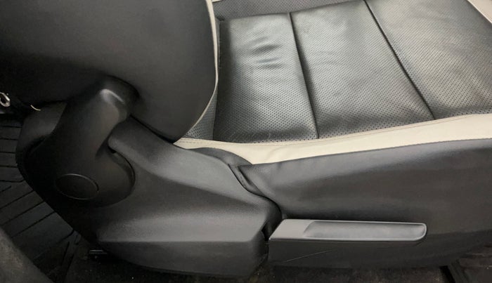 2022 Volkswagen TAIGUN TOPLINE 1.0 TSI MT, Petrol, Manual, 49,465 km, Driver Side Adjustment Panel