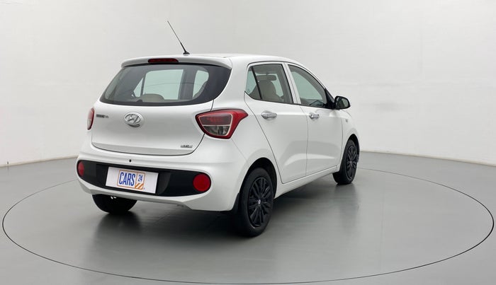 2017 Hyundai Grand i10 MAGNA 1.2 KAPPA VTVT, Petrol, Manual, 79,093 km, Right Back Diagonal