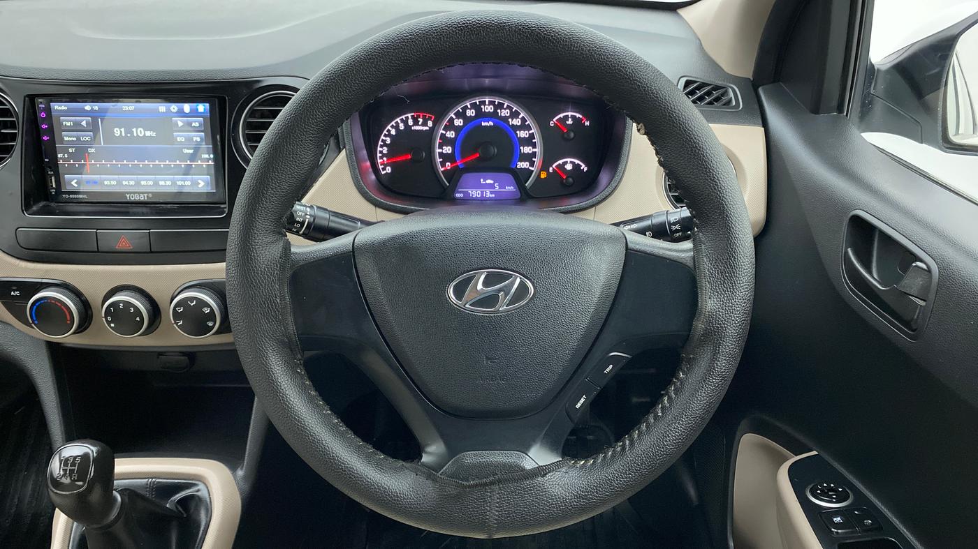 2017 Hyundai Grand i10 MAGNA 1.2 KAPPA VTVT, Petrol, Manual, 79,093 km, Steering Wheel Close Up