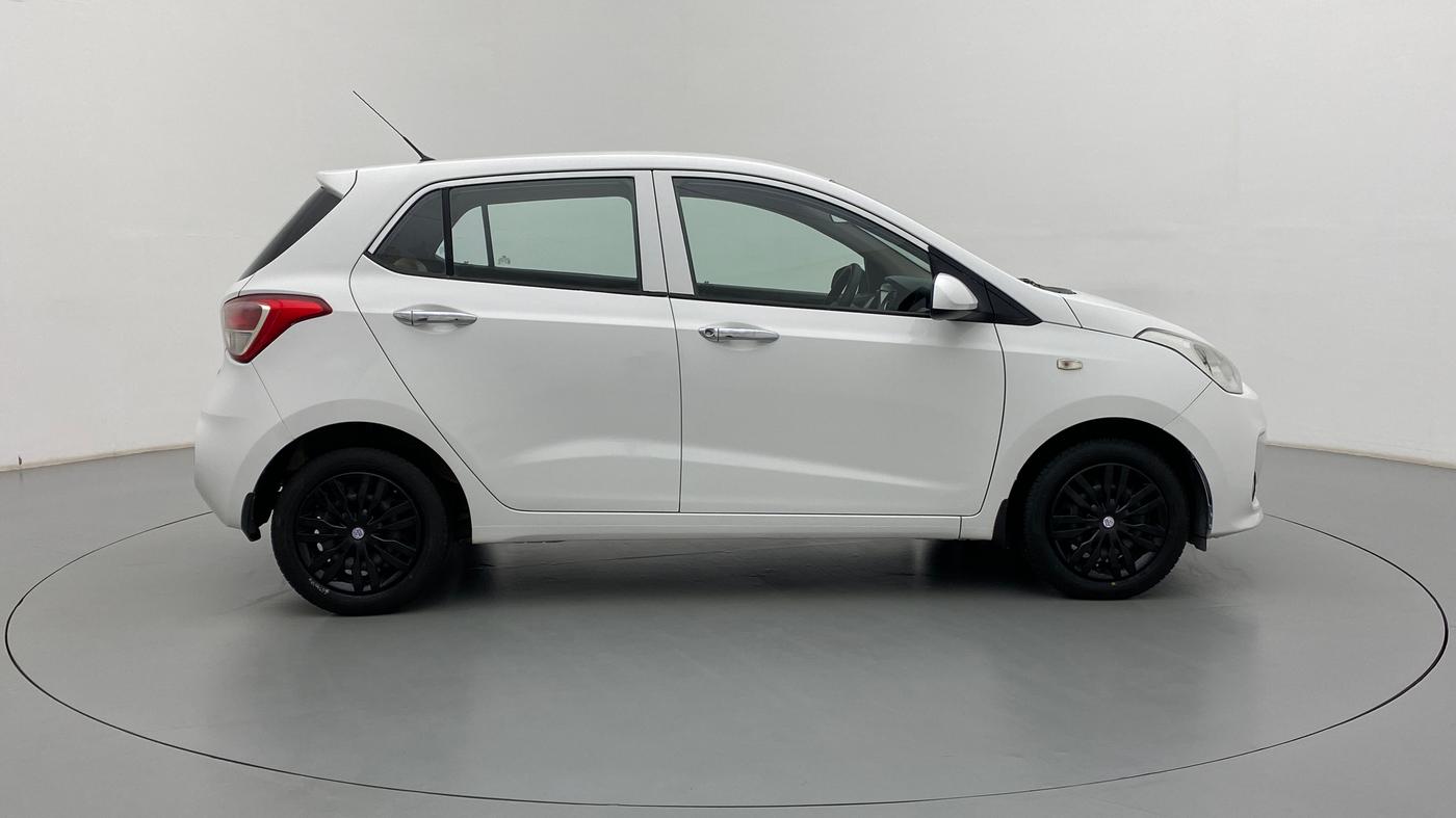 2017 Hyundai Grand i10 MAGNA 1.2 KAPPA VTVT, Petrol, Manual, 79,093 km, Right Side View