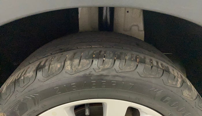 2022 MG ASTOR SMART EX 1.5 MT, Petrol, Manual, 21,920 km, Left Rear Tyre Tread