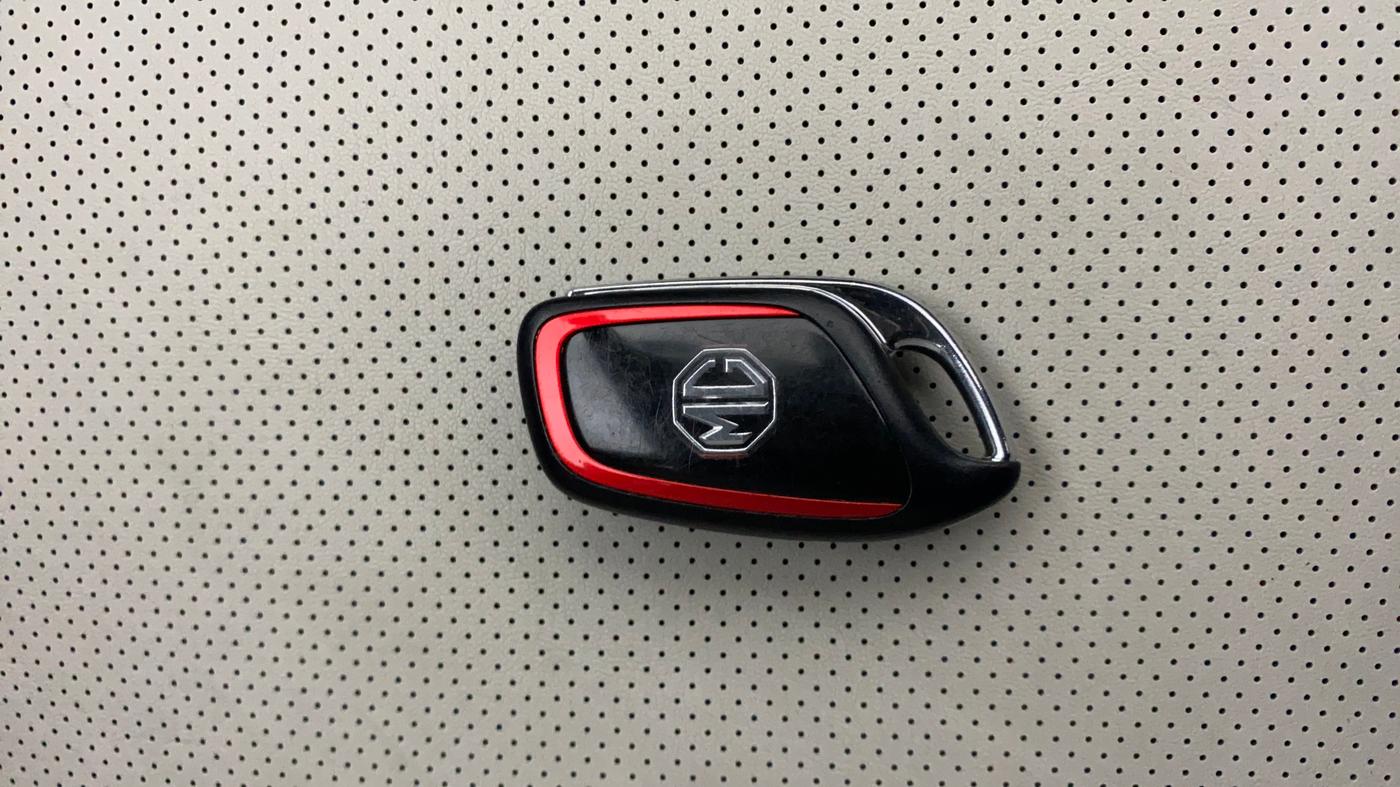2022 MG ASTOR SMART EX 1.5 MT, Petrol, Manual, 21,920 km, Key Close Up