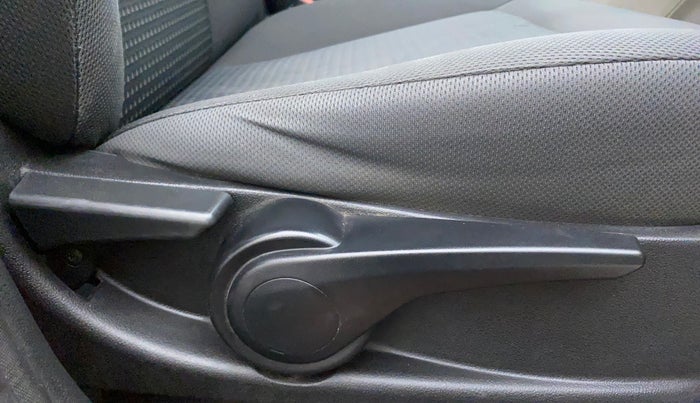 2017 Tata Tiago XZA PETROL, Petrol, Automatic, 46,864 km, Driver Side Adjustment Panel