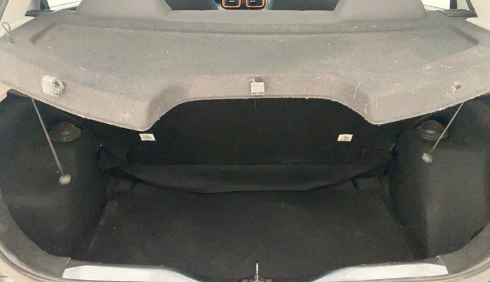 2023 Tata PUNCH ADVENTURE MT, Petrol, Manual, 26,009 km, Boot Inside