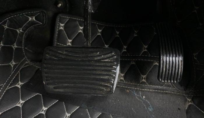 2021 Mahindra Thar LX PETROL HT 4WD AT, Petrol, Automatic, 17,340 km, Pedals