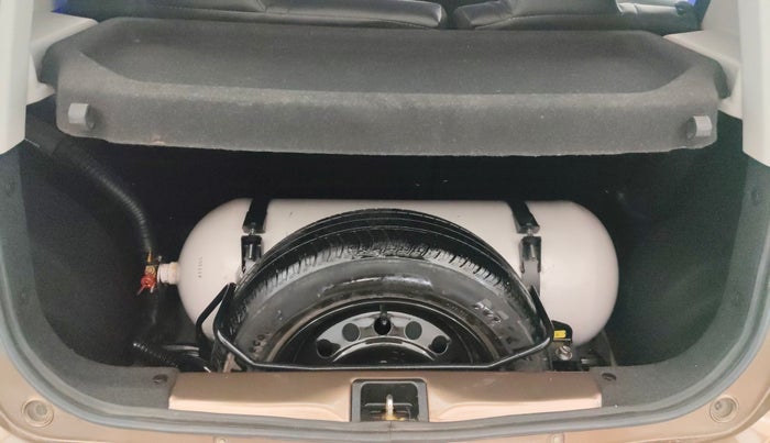 2023 Maruti New Wagon-R VXI CNG 1.0, CNG, Manual, 41,605 km, Boot Inside