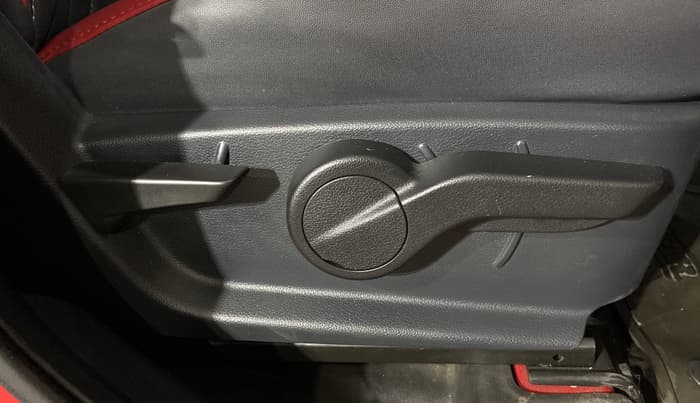 2021 Mahindra Thar AX (O) P 4WD MT CT, Petrol, Manual, 9,231 km, Driver Side Adjustment Panel