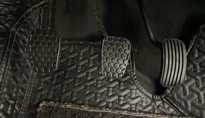 2022 Tata TIAGO NRG XZ MT, Petrol, Manual, 21,609 km, Pedals