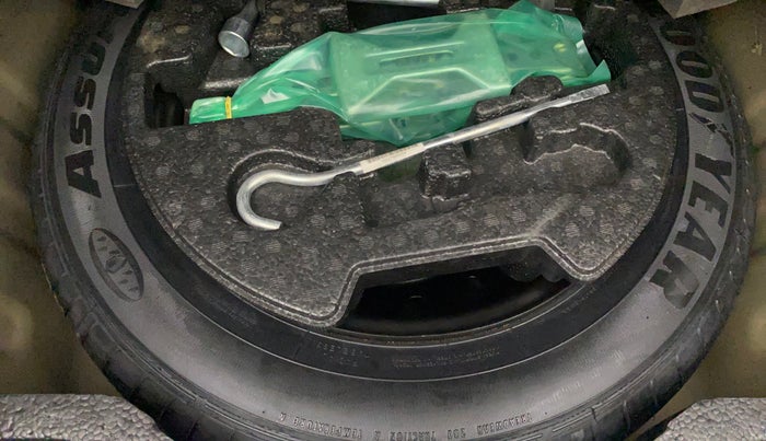 2016 Maruti Ciaz ZXI+, Petrol, Manual, 39,726 km, Spare Tyre