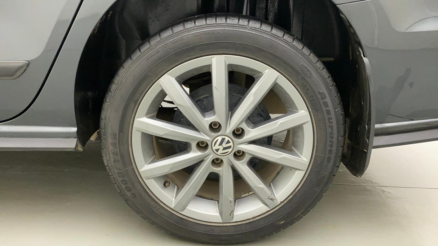 2020 Volkswagen Vento HIGHLINE PLUS 1.0L TSI, Petrol, Manual, 43,444 km, Left Rear Wheel