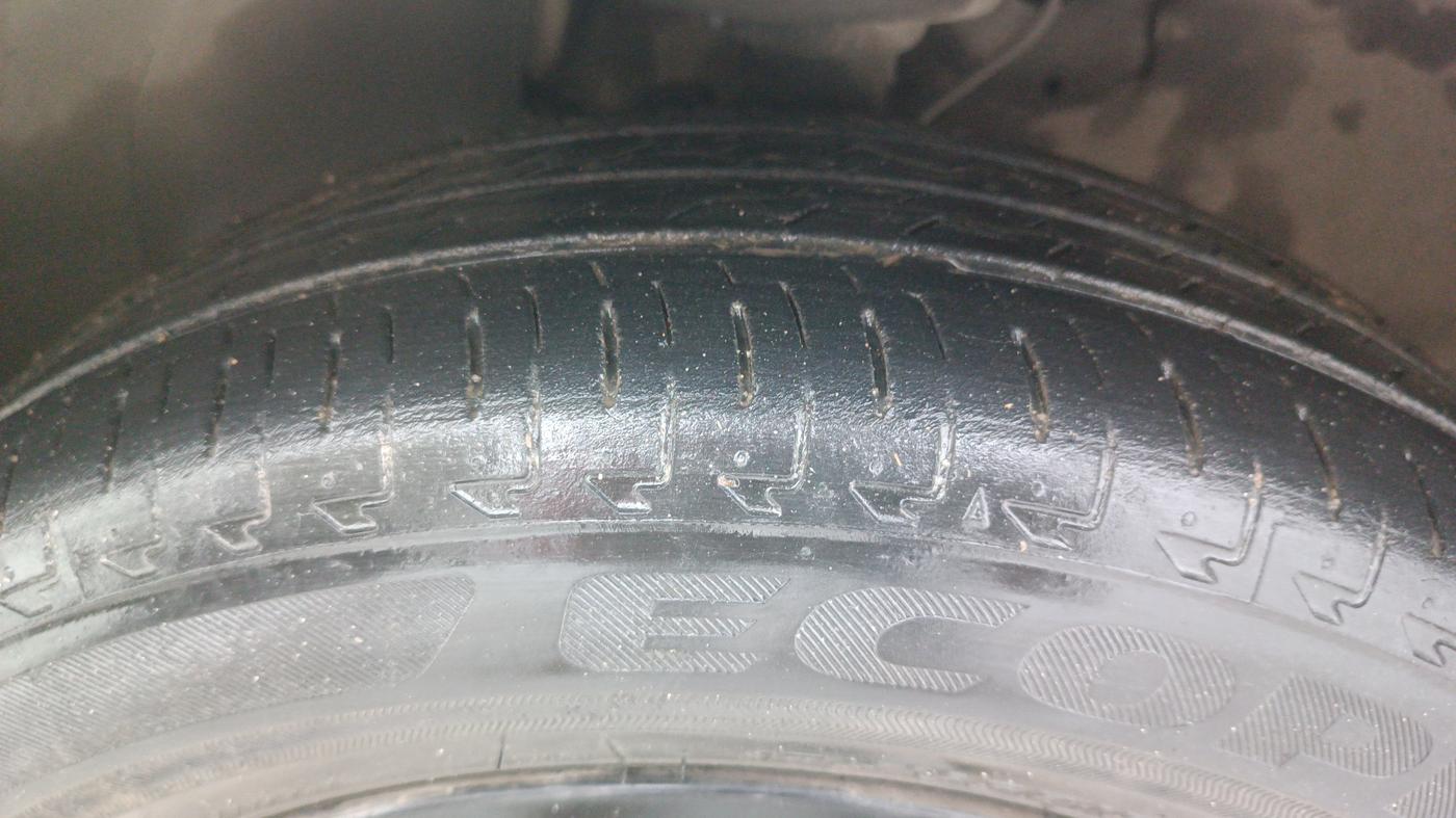 2023 Maruti IGNIS ZETA 1.2 AMT, Petrol, Automatic, 22,970 km, Left Front Tyre Tread