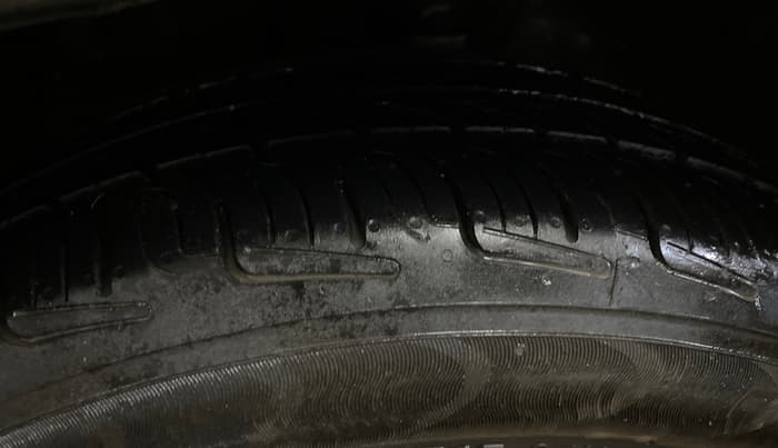 2017 Honda City 1.5L I-VTEC V MT, CNG, Manual, 74,579 km, Left Front Tyre Tread