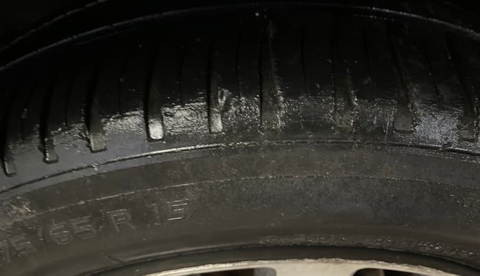 2017 Honda City 1.5L I-VTEC V MT, CNG, Manual, 74,579 km, Right Rear Tyre Tread