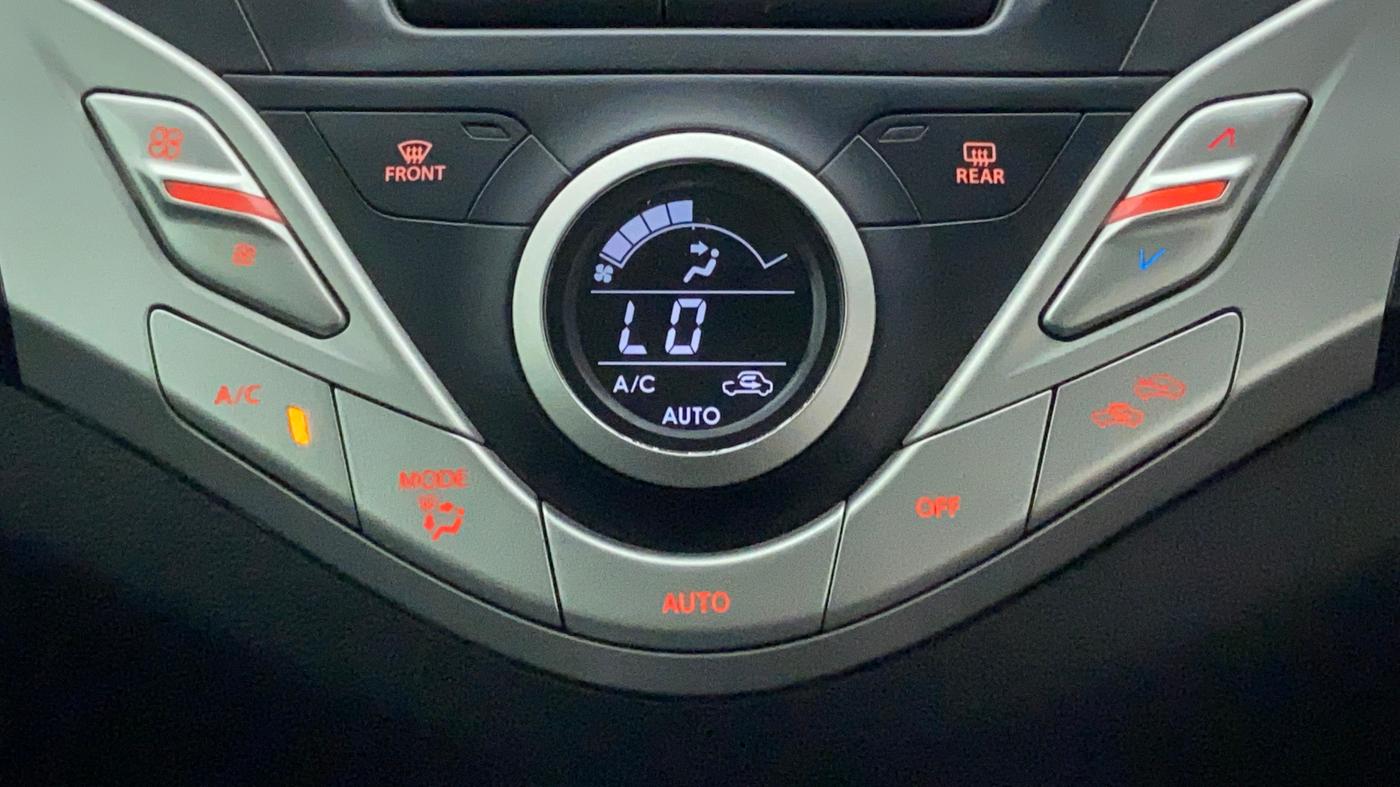 2017 Maruti Baleno ALPHA 1.2 K12, Petrol, Manual, 44,928 km, Automatic Climate Control