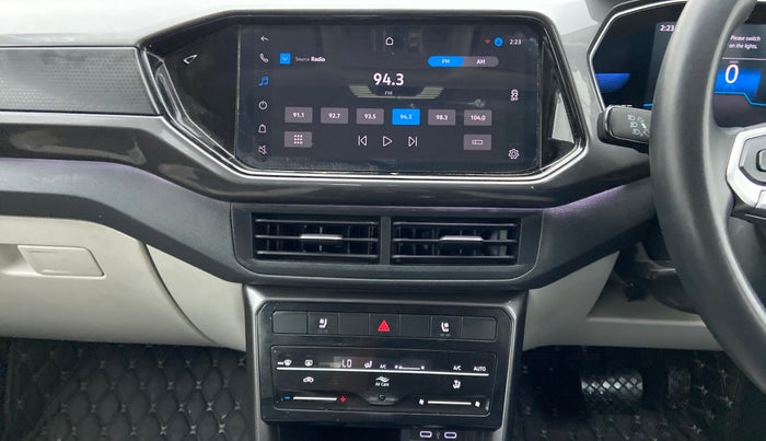 2022 Volkswagen TAIGUN TOPLINE 1.0 TSI AT, Petrol, Automatic, 15,085 km, Air Conditioner