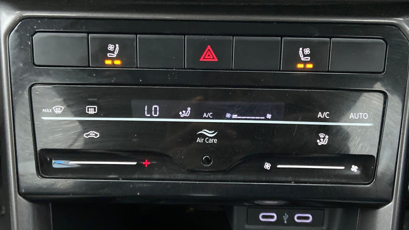 2022 Volkswagen TAIGUN TOPLINE 1.0 TSI AT, Petrol, Automatic, 15,085 km, Heated/ Ventilated Seats
