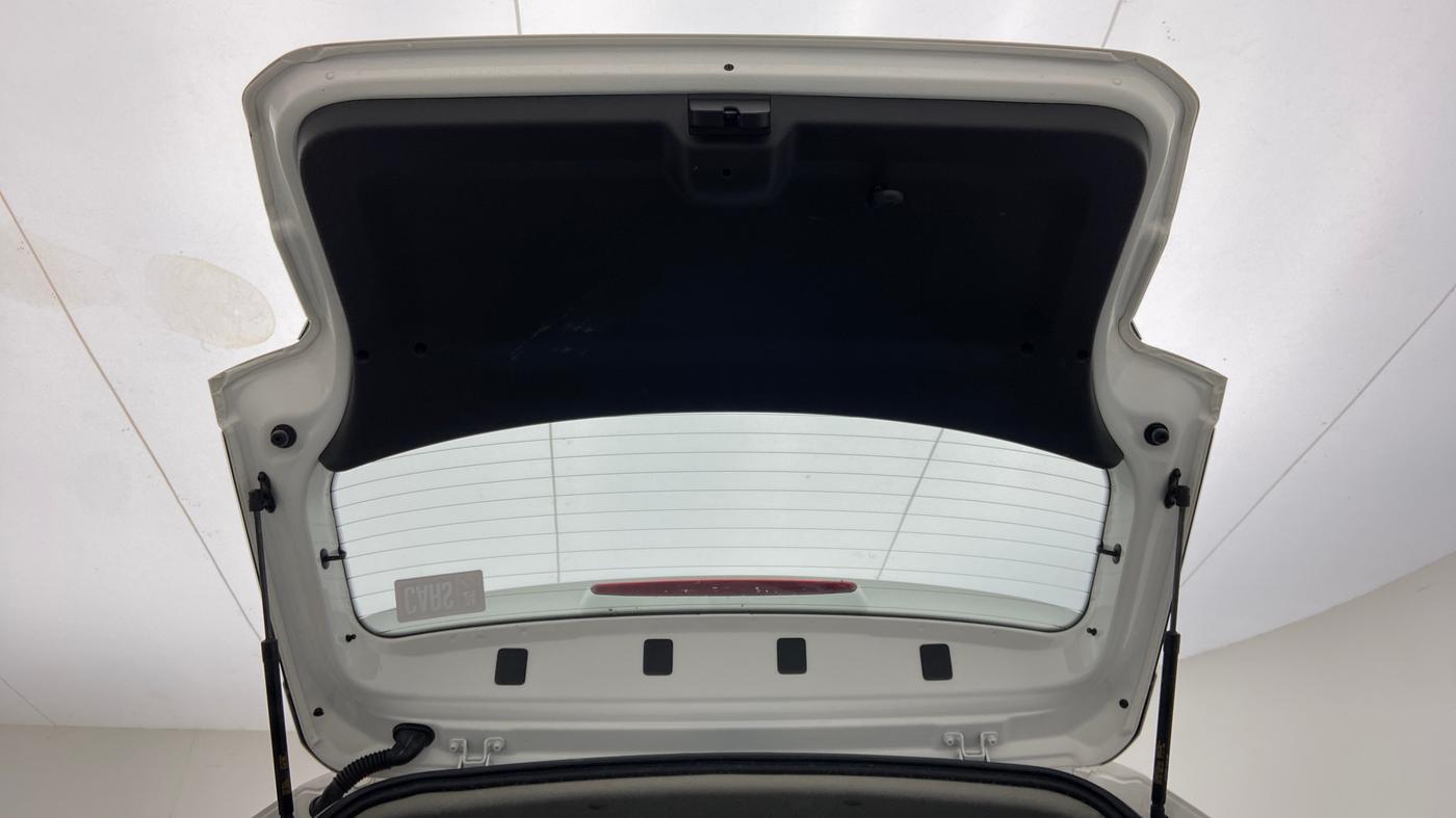 2022 Volkswagen TAIGUN TOPLINE 1.0 TSI AT, Petrol, Automatic, 15,085 km, Boot Door Open