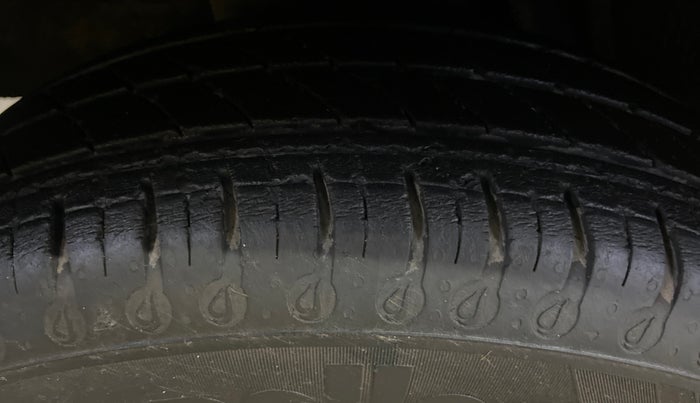 2020 Renault Kwid RXT 1.0 AMT (O), Petrol, Automatic, 33,175 km, Right Rear Tyre Tread