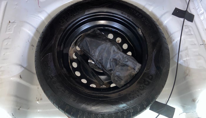 2020 Renault Kwid RXT 1.0 AMT (O), Petrol, Automatic, 33,175 km, Spare Tyre