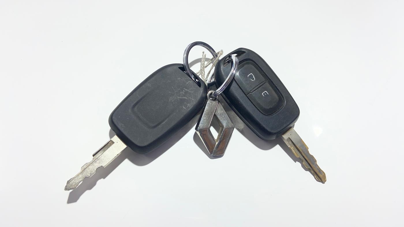 2020 Renault Kwid RXT 1.0 AMT (O), Petrol, Automatic, 33,175 km, Key Close Up