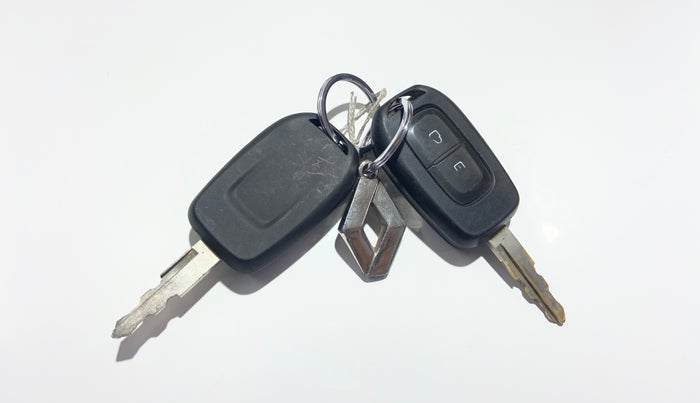 2020 Renault Kwid RXT 1.0 AMT (O), Petrol, Automatic, 33,175 km, Key Close Up