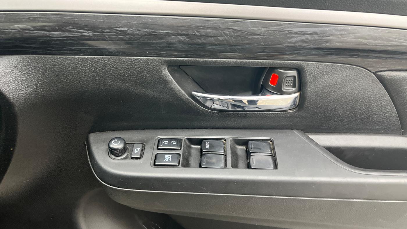 2022 Maruti XL6 ALPHA MT, Petrol, Manual, 70,450 km, Driver Side Door Panels Control