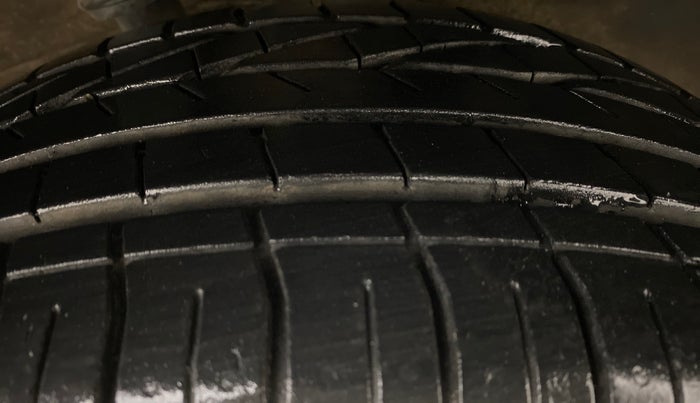 2019 Tata NEXON XZA + 1.2 PETROL A/T, Petrol, Automatic, 20,700 km, Right Rear Tyre Tread