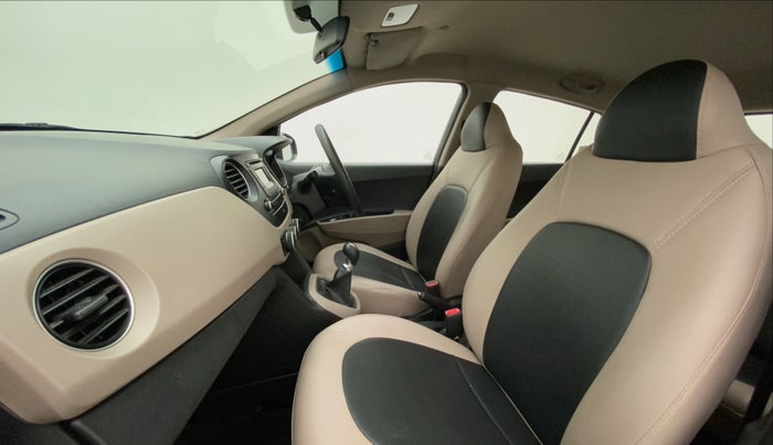 2015 Hyundai Grand i10 SPORTZ 1.2 KAPPA VTVT, Petrol, Manual, 34,857 km, Right Side Front Door Cabin