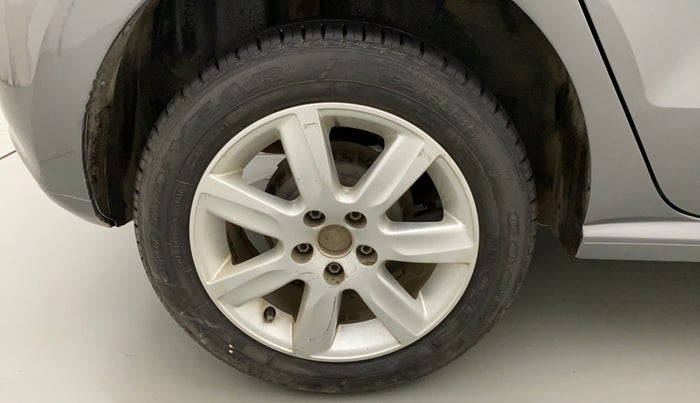 2012 Volkswagen Polo HIGHLINE1.2L, Petrol, Manual, 57,360 km, Right Rear Wheel