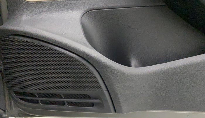 2012 Volkswagen Polo HIGHLINE1.2L, Petrol, Manual, 57,360 km, Speaker