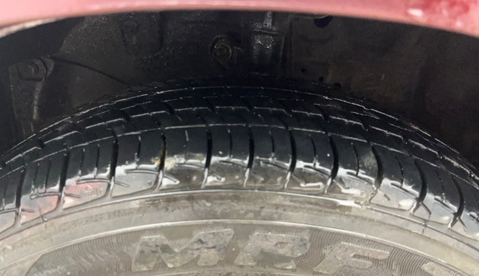 2016 Honda Amaze 1.2L I-VTEC S, Petrol, Manual, 35,758 km, Left Front Tyre Tread