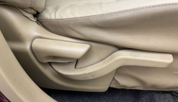 2016 Honda Amaze 1.2L I-VTEC S, Petrol, Manual, 35,758 km, Driver Side Adjustment Panel