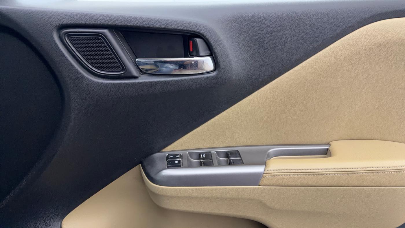 2015 Honda City 1.5L I-VTEC VX CVT, Petrol, Automatic, 92,142 km, Driver Side Door Panels Control