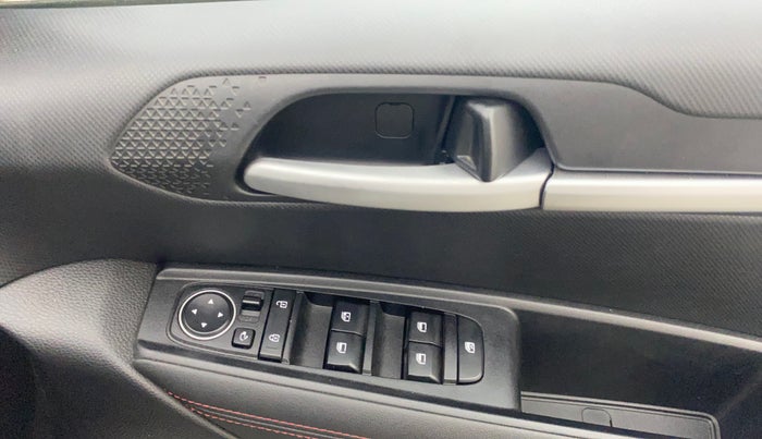 2021 KIA SONET GTX PLUS 1.0 DCT, Petrol, Automatic, 22,176 km, Driver Side Door Panels Control