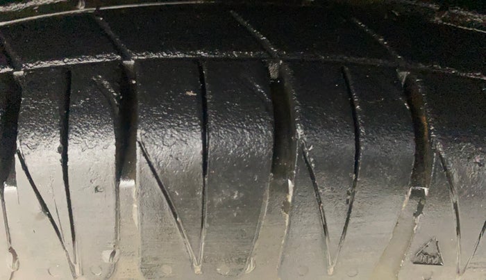 2021 KIA SONET GTX PLUS 1.0 DCT, Petrol, Automatic, 22,176 km, Right Front Tyre Tread