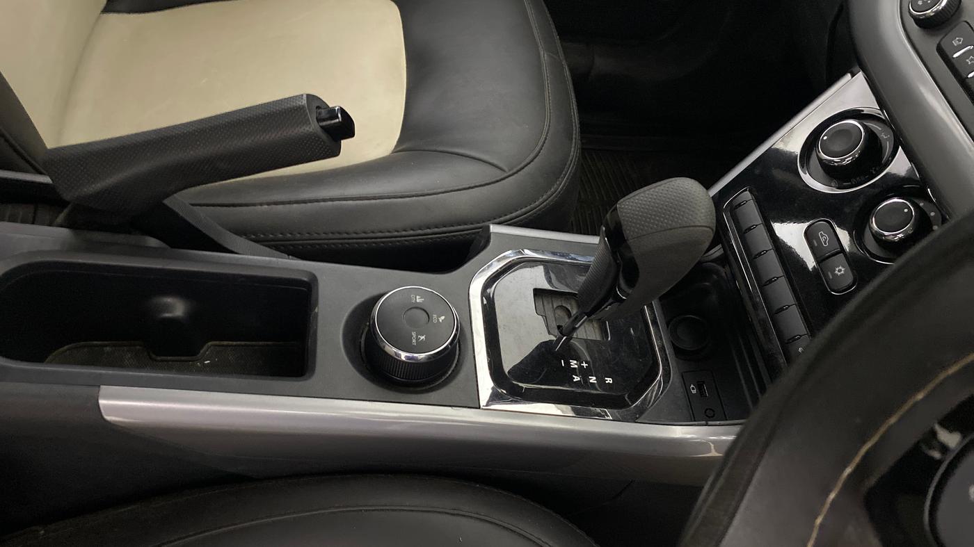 2023 Tata NEXON XMA SUNROOF PETROL, Petrol, Automatic, 16,401 km, Gear Lever