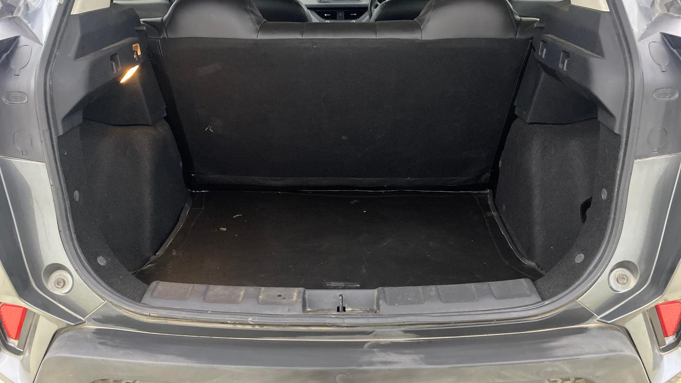 2023 Tata NEXON XMA SUNROOF PETROL, Petrol, Automatic, 16,401 km, Boot Inside