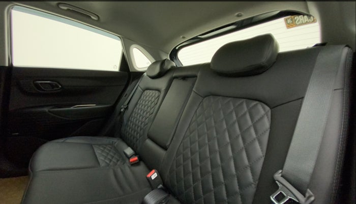2022 Hyundai NEW I20 ASTA (O) 1.2 MT, Petrol, Manual, 31,996 km, Right Side Rear Door Cabin
