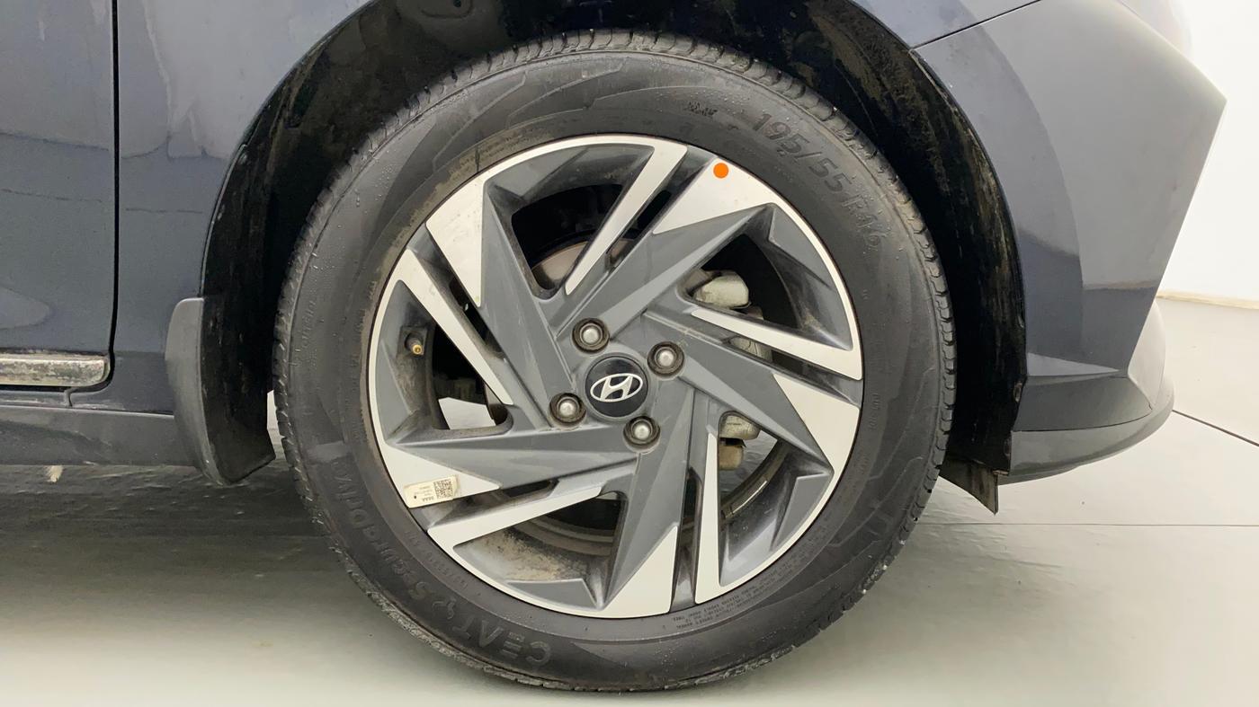 2022 Hyundai NEW I20 ASTA (O) 1.2 MT, Petrol, Manual, 31,996 km, Right Front Wheel