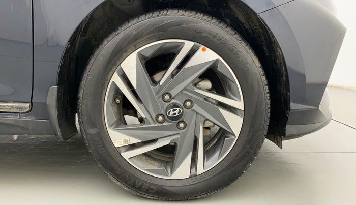 2022 Hyundai NEW I20 ASTA (O) 1.2 MT, Petrol, Manual, 31,996 km, Right Front Wheel