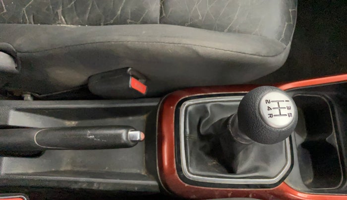 2018 Maruti IGNIS ZETA 1.2, Petrol, Manual, 49,514 km, Gear Lever