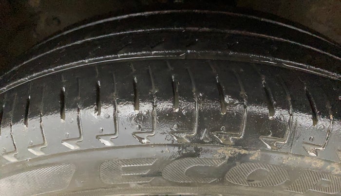 2018 Maruti IGNIS ZETA 1.2, Petrol, Manual, 49,514 km, Left Front Tyre Tread