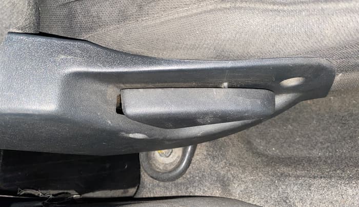 2018 Datsun Go T(O), Petrol, Manual, 77,350 km, Driver Side Adjustment Panel