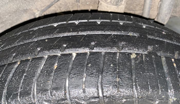 2018 Datsun Go T(O), Petrol, Manual, 77,350 km, Left Rear Tyre Tread