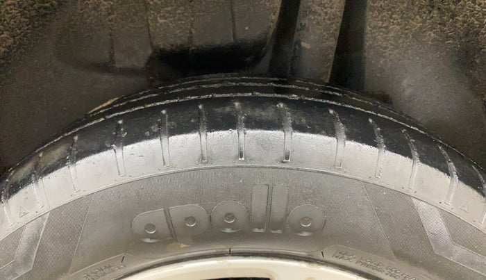 2018 Maruti Swift ZXI AMT, Petrol, Automatic, 44,180 km, Left Rear Tyre Tread