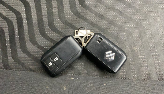 2018 Maruti Swift ZXI AMT, Petrol, Automatic, 44,180 km, Key Close Up