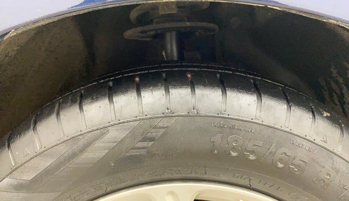 2018 Maruti Swift ZXI AMT, Petrol, Automatic, 44,180 km, Right Front Tyre Tread