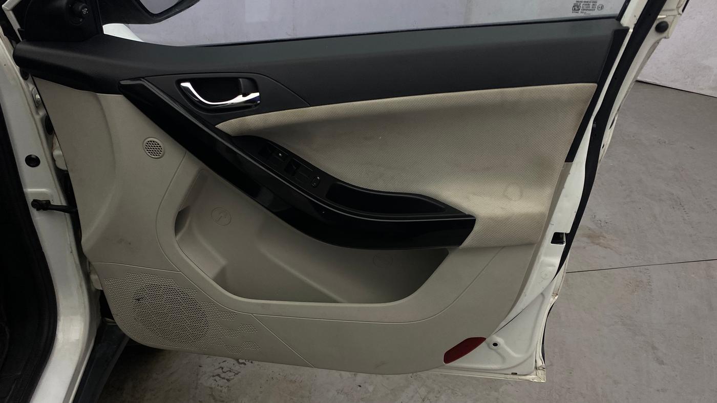 2022 Tata NEXON XZA PLUS PETROL, Petrol, Automatic, 45,759 km, Driver Side Door Panels Control