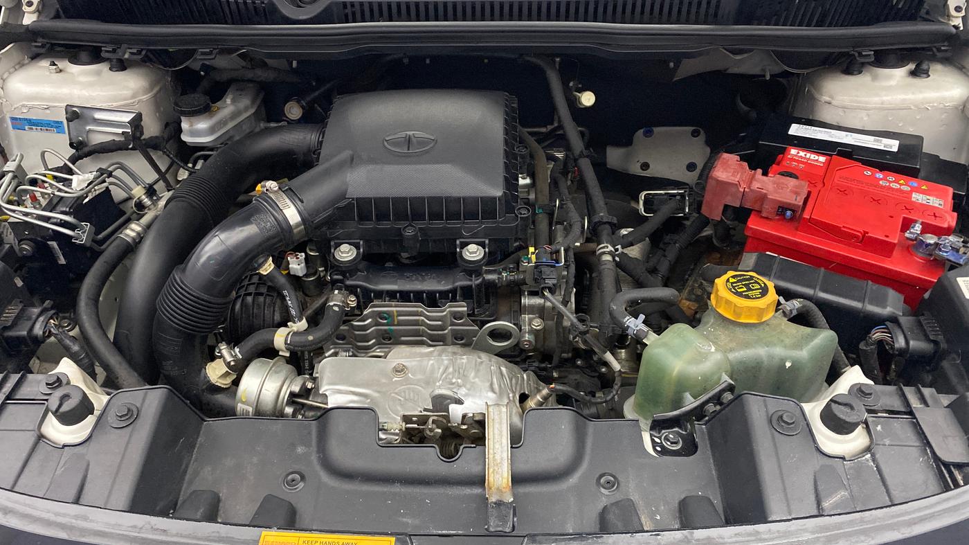 2022 Tata NEXON XZA PLUS PETROL, Petrol, Automatic, 45,759 km, Engine View