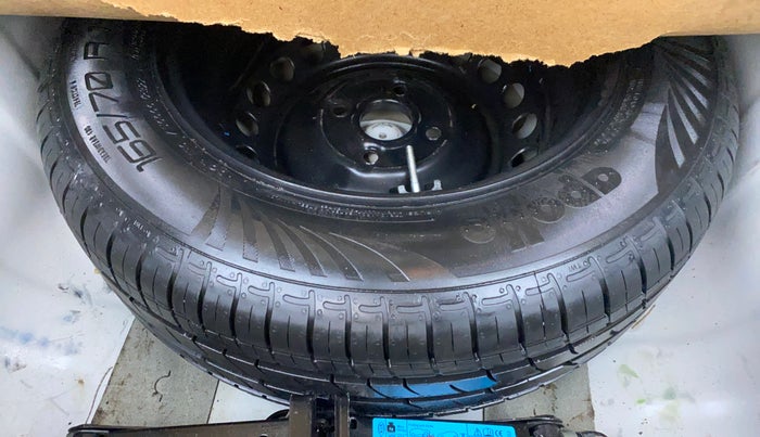 2022 Hyundai AURA SX 1.2 CNG, CNG, Manual, 1,22,124 km, Spare Tyre